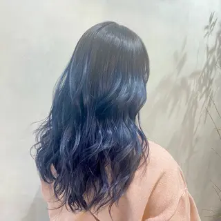 ロング カラー 金子 真悠のヘアスタイル