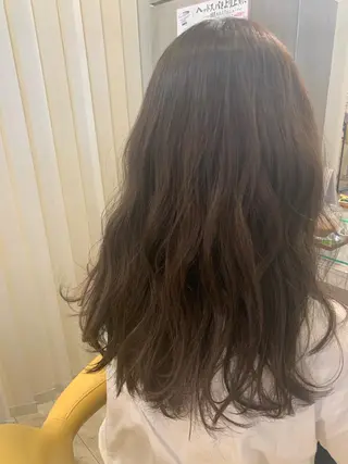 ロング 加藤 実穂のヘアスタイル