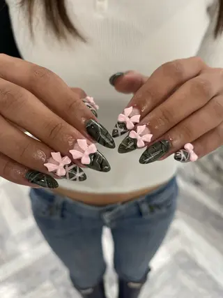 ネイル ユナ🌙 nailのネイルデザイン