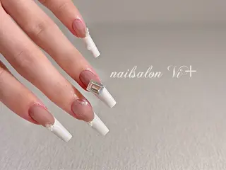 ネイル ✨Nailsalon Vi+✨のネイルデザイン