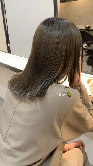 セミロング 落合希 Olivebeigeのヘアスタイル