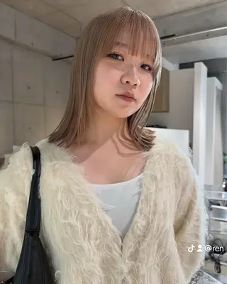 セミロング sliver マツイ　レンのヘアスタイル