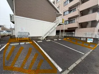 EMINY所属・EMINY rikoのネイルデザイン