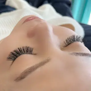 マツエク・マツパ salonLADYSTYLE所属・稲嶺 美華のエステ・リラクイメージ