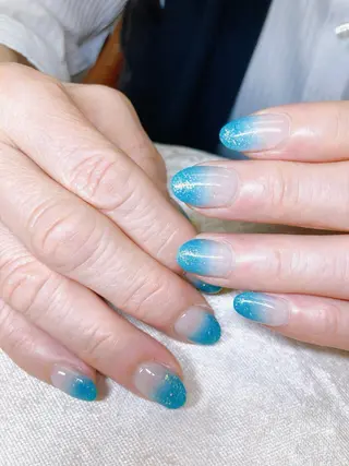 ネイル ECLAT エクラ所属・寺山 千鶴のネイルデザイン