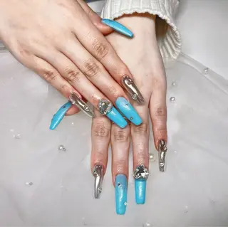 ネイル S nail salon所属・Vi Viネイル サロンのネイルデザイン