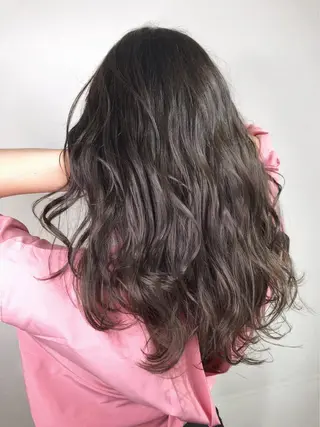 セミロング カラー _WHITE＋ 南海難波店のヘアスタイル