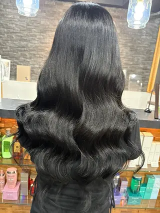 ロング 横浜Lapisあゆみ ハイトーン/エクステのヘアスタイル