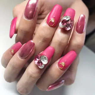 ネイル ヴィプラス所属・和田 さやのネイルデザイン