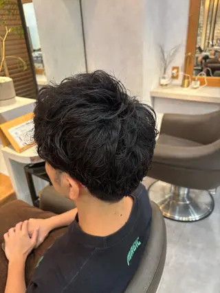 パーマ メンズ 日髙 愛華のヘアスタイル