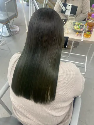 ロング カラー qulim所属・前橋 姫奈のヘアスタイル