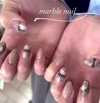 ネイル 🍓リスブラン MELのネイルデザイン