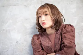 セミロング ツヤ髪職人/ みさきのヘアスタイル