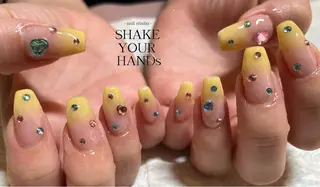ネイル ネイルスタジオ シェイクユアハンズのネイルデザイン