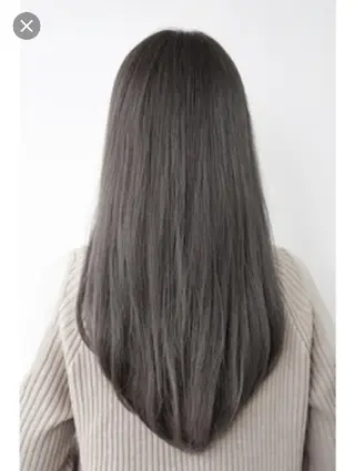 ロング すずき えりのヘアスタイル