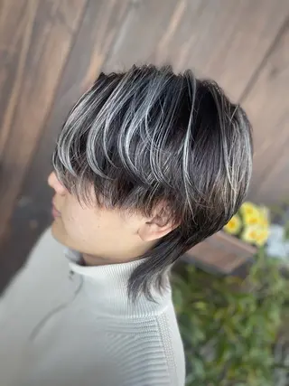 カラー ヘアアレンジ メンズ ハイトーン・ブリーチ ムラ修正　八須　錬のヘアスタイル