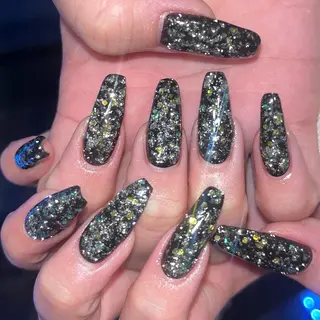 ネイル Mariris所属・ᗷᗩᑎSᗩ ᑎᗩIᒪ ՏᗩᒪOᑎのネイルデザイン