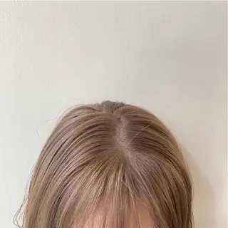 ミディアム カラー 金子 詞音のヘアスタイル