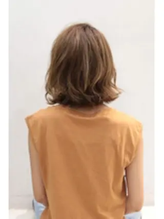 ミディアム 大江 美穂のヘアスタイル