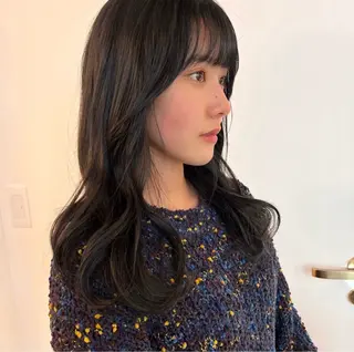 セミロング カラー Koharu🍓/ 透明感/ツヤ髪のヘアスタイル