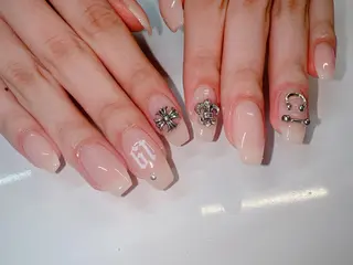 ネイル Nail Salon L'arc所属・💊大阪/心斎橋 moni🧠のネイルデザイン