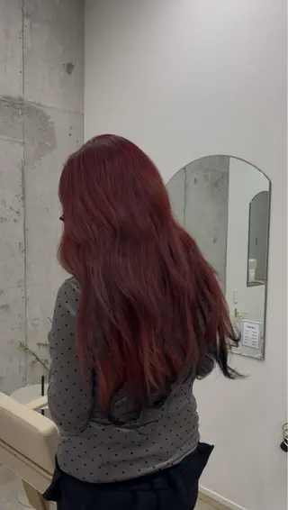 ロング カラー 澤田 萌生のヘアスタイル