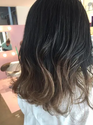 ミディアム 所渉/韓国レイヤー /ウルフカットのヘアスタイル