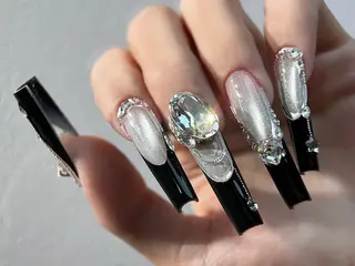 ネイル Dark honey池袋店所属・佐藤 アリアのネイルデザイン