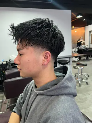 メンズ 🕊️レイヤーカット 透明感カラー GOのヘアスタイル