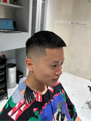 ショート メンズ FRANK’S BARBE(E)R THE STAND.所属・飯田橋メンズカット 高橋琴音のヘアスタイル