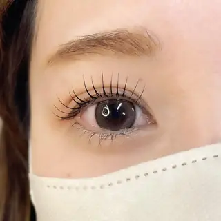 マツエク・マツパ Ravicils【ラヴィシル】所属・宮永あゆ まつげパーマ/美眉のマツエク・マツパデザイン