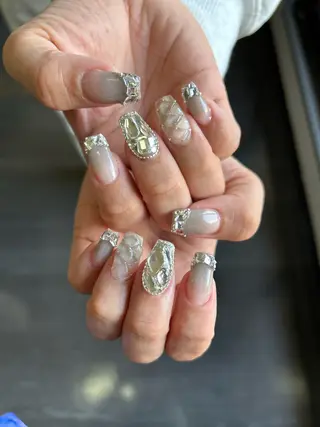 ネイル ✴︎ Delightのネイルデザイン