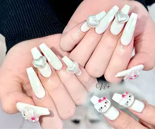 ネイル ✨Nailsalon Vi+✨のネイルデザイン