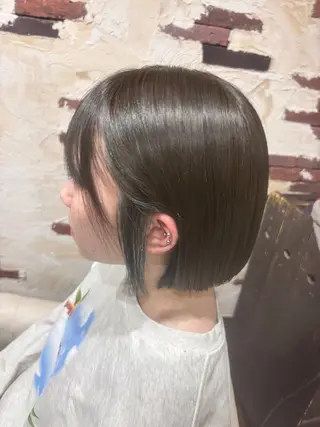 カラー Calbari 中島　朔のヘアスタイル