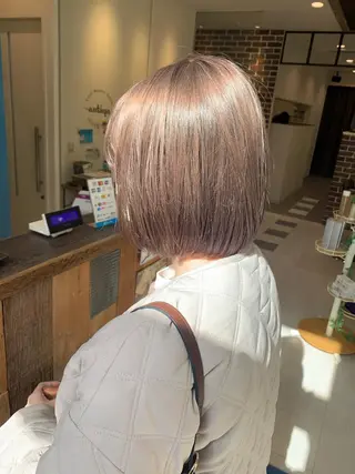 ミディアム カラー que所属・齋藤 明日香のヘアスタイル