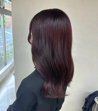 ミディアム Iris by artina 武蔵小杉店【イリス バイ アルティナ】所属・🎼レイヤー/顔周り カット/nene♬のヘアスタイル