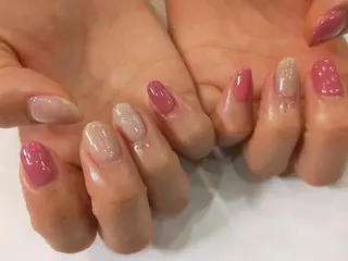 ネイル R'well所属・はばすみれ🎀ﾈｲﾙ 光ﾌｪｲｼｬﾙ ﾍｱのネイルデザイン