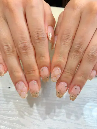 ネイル Nest 岩崎のネイルデザイン