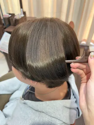 カラー 垢抜けデザイナー/ ハイトーン/朝倉友香のヘアスタイル