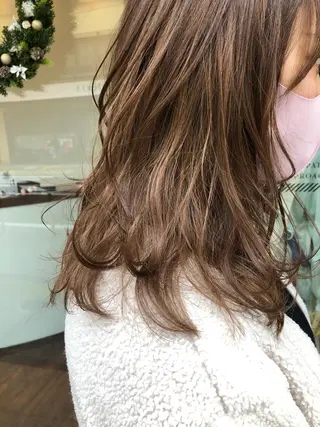 ミディアム カラー CoCooN satoshiのヘアスタイル