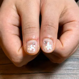 ネイル HENRIETTA NAILSALONのネイルデザイン