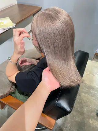 セミロング Baby美容師 Ninaのヘアスタイル