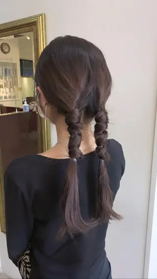 セミロング カラー ヘアアレンジ 桃果 momokaのヘアスタイル