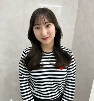 ロング ami 大人モテ/レイヤーのヘアスタイル