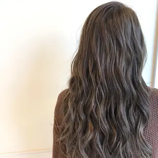 ロング カラー 日置 大智のヘアスタイル