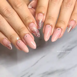 ネイル Riona / R*NAIL.comのネイルデザイン