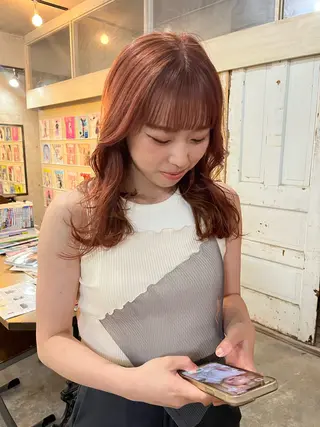 セミロング カラー ハイトーン/顔まわり レイヤー/YUKAのヘアスタイル