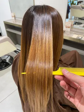 ロング パーマ 渡辺　亮/ 白髪ぼかし/髪質改善のヘアスタイル