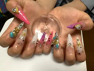 ネイル フラワー ムーンのネイルデザイン