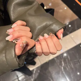 ネイル EmaNail天満橋店所属・EmaNail Risaのネイルデザイン